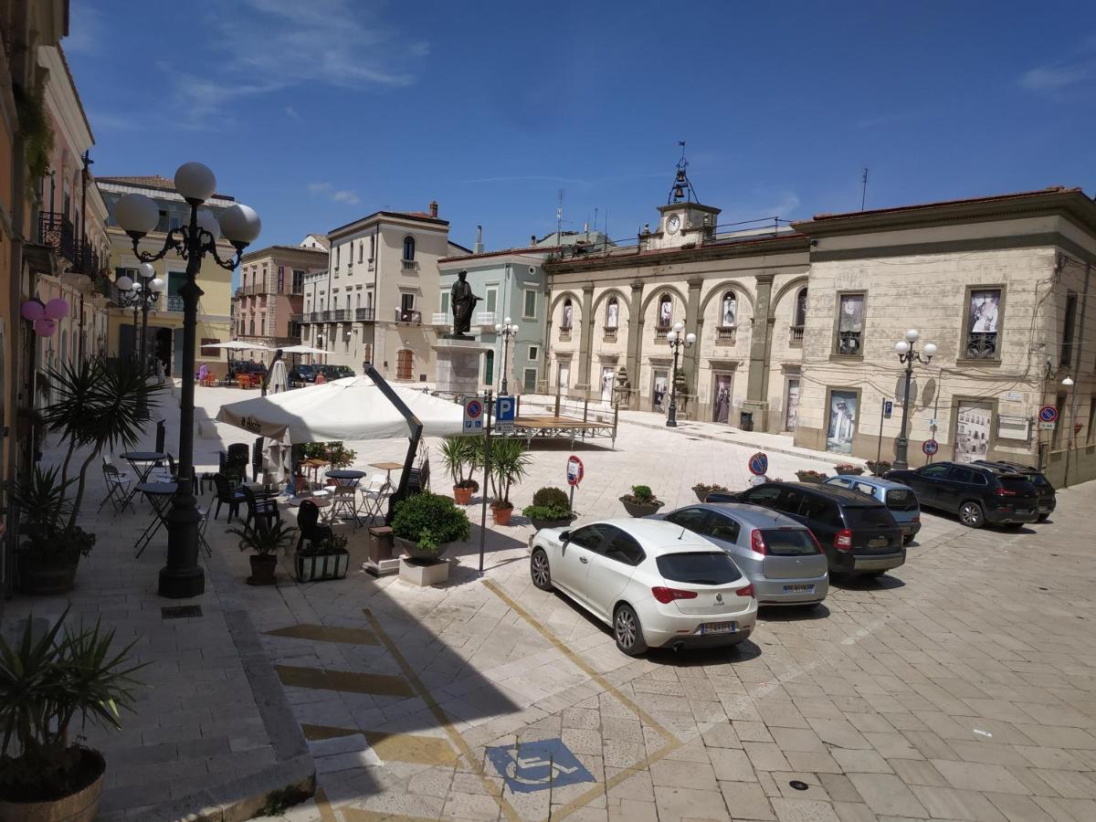 Bed And Breakfast In Piazza Orazio Venosa Exteriér fotografie